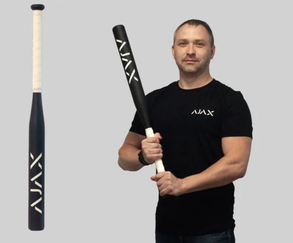 ajax-baseball-schlaeger-holz-lackiert-mit-ajax-logo-griff-mit-textilband-schwarz-weiss